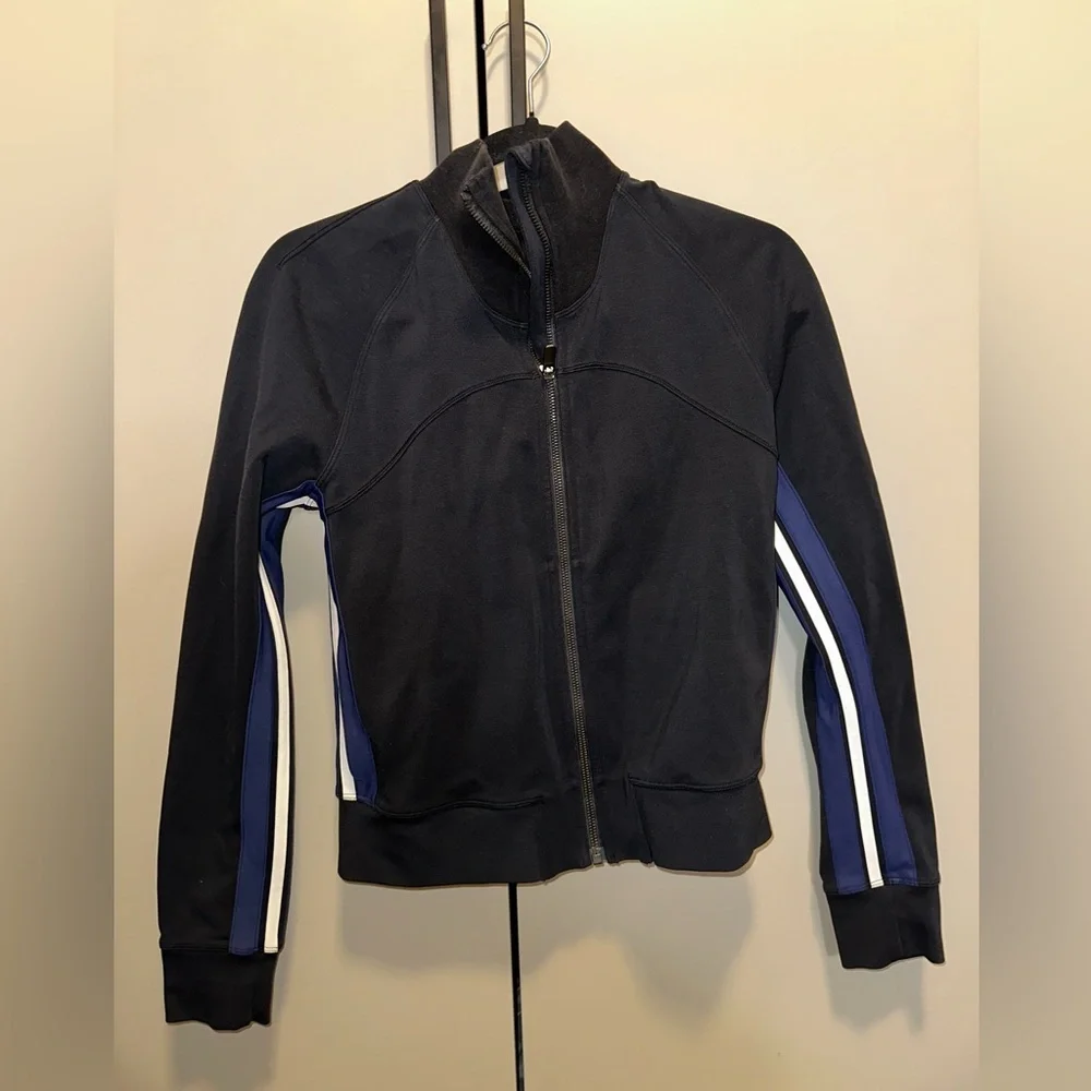 Lululemon Women's Dark Navy Stripe Track Jacket Size 6